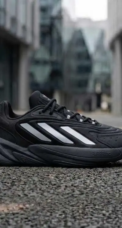 Chaussures de course adidas à vendre.