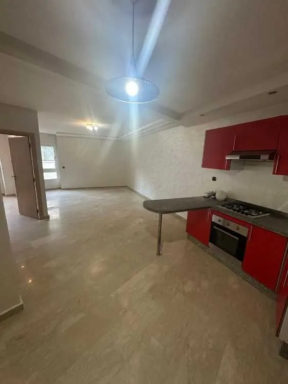 Studio à louer–Quartier Belvédère (proche Gare)