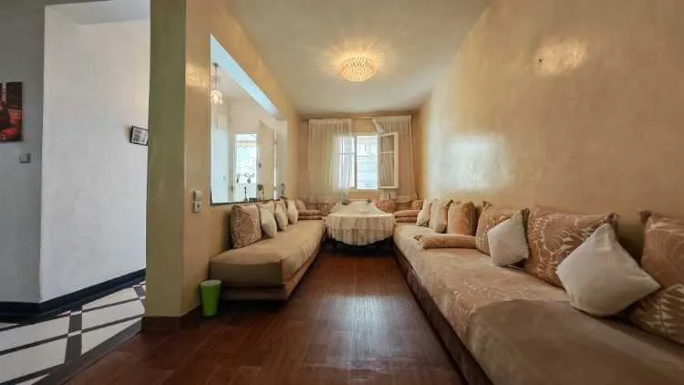 Appartement Bd d'Anfa 99m² terrasse 49m² 1er étage