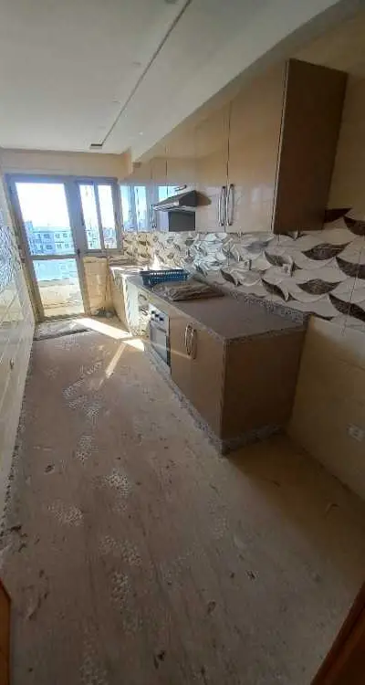 À vendre magnifique appart à bouskoura 101 m²