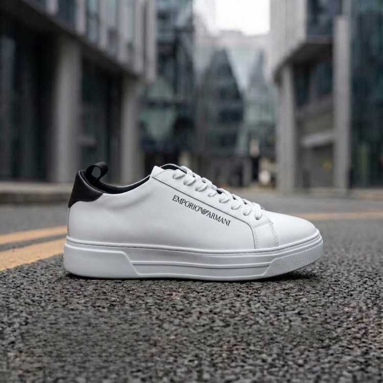 Baskets Emporio Armani neuves à vendre