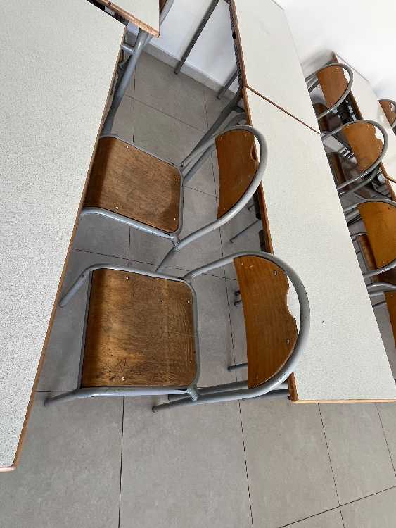Chaises scolaires كرسي