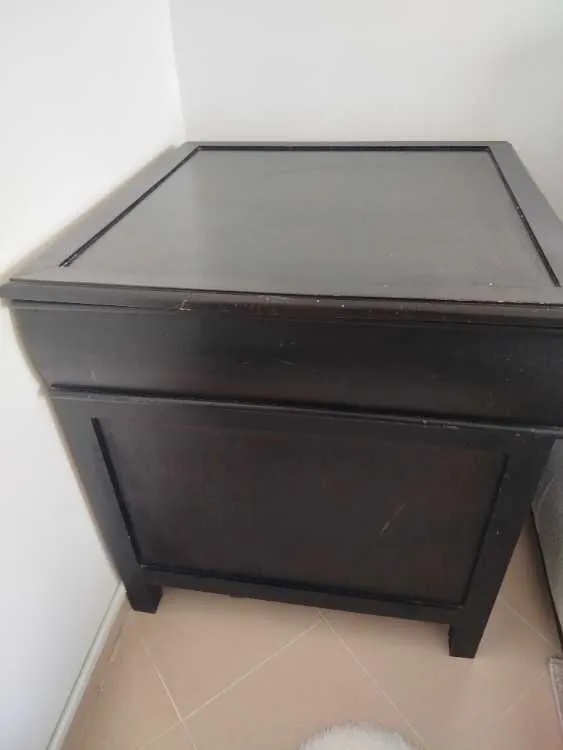 Coin en bois lettre