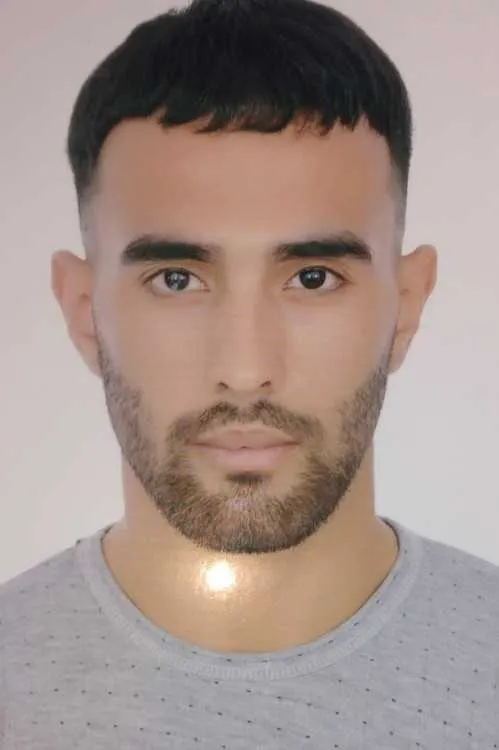 Je cherche un emploi dès que possible.
