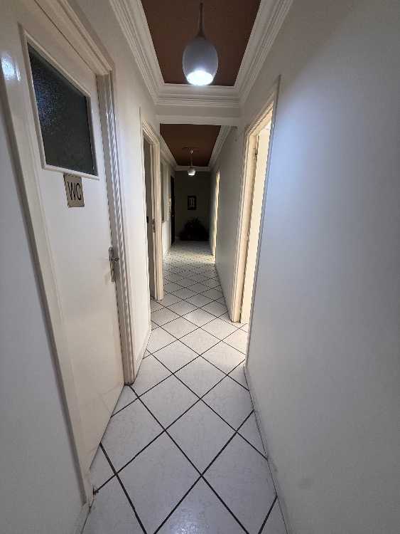 BUREAU DE 83 m² À VENDRE