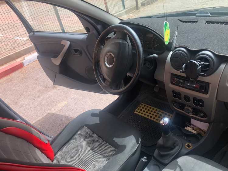 Dacia Sandero 2011
