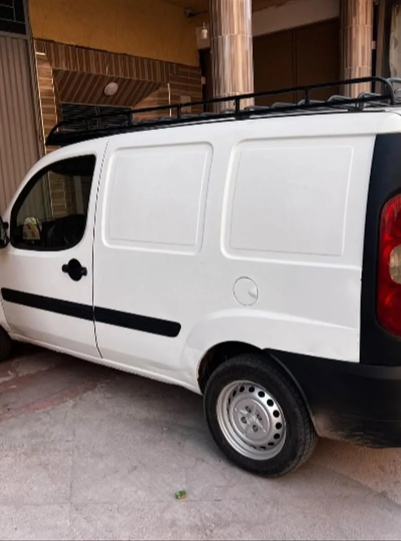 Fiat Doblo 2013 tout est bien dedans
