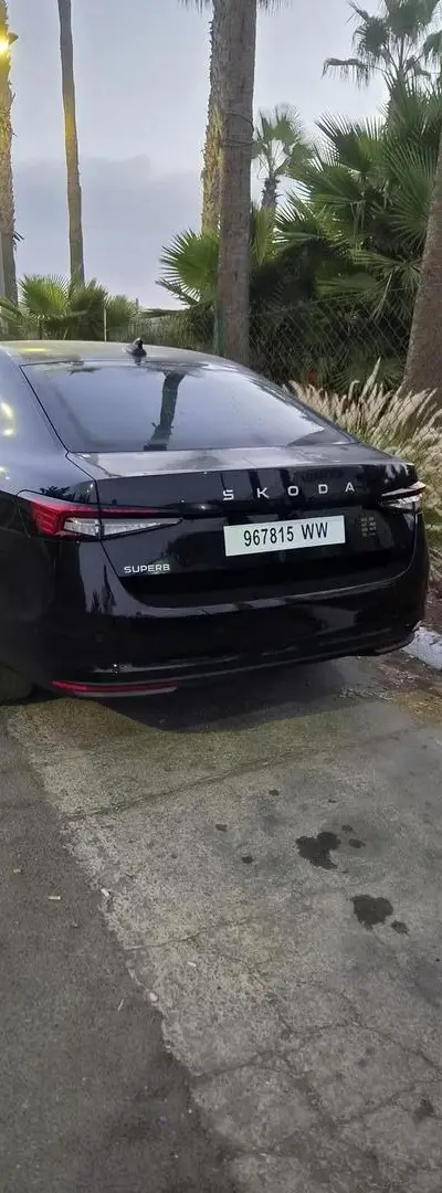 Chauffeur avec ma voiture de luxe