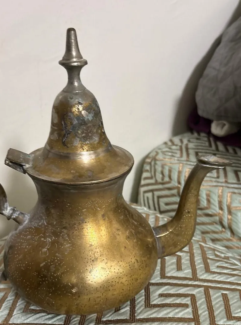 Ancien réfrigérateur en cuivre de plus de 90 ans