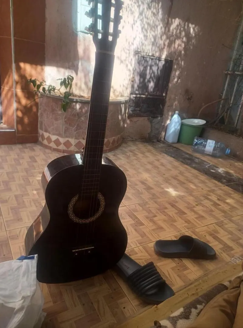 Bonnes guitares à vendre