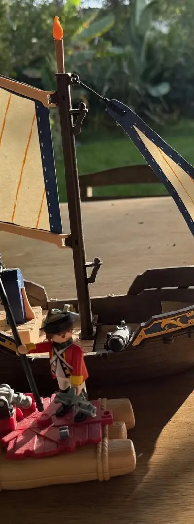 Bateau pirate Playmobil