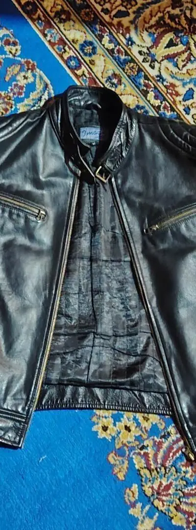 Veste en cuir importée