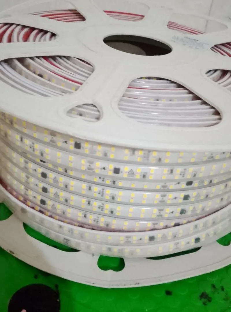Rouleau LED 100 mètres 220V 4000K