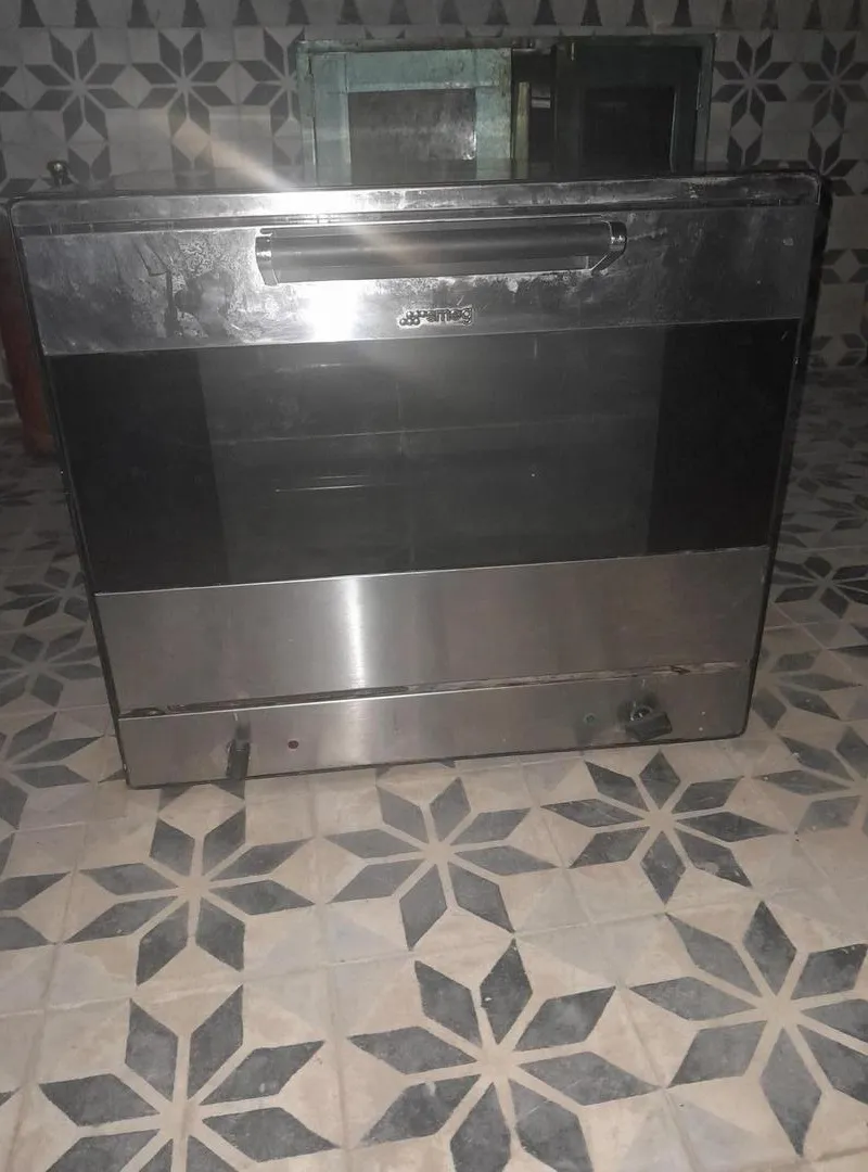 Four professionnel italien Smeg Alfa43X