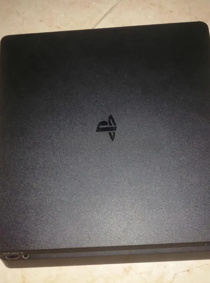 PS4 flashée slim