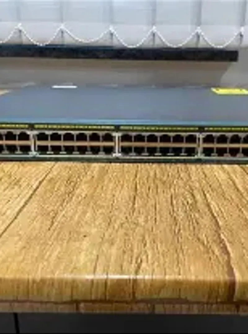 Switch Cisco 48 ports Poe