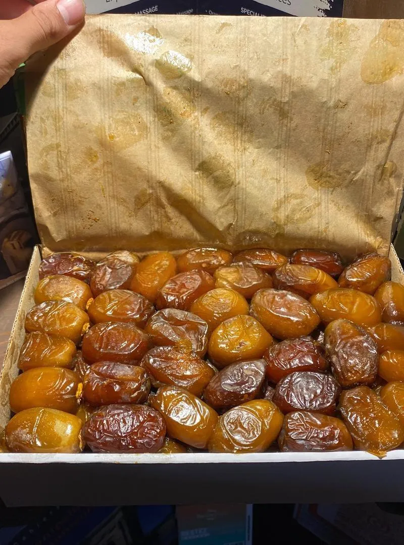 Dattes de Feggous, locales et caramélisées, d'Erfoud jusqu'à votre porte.