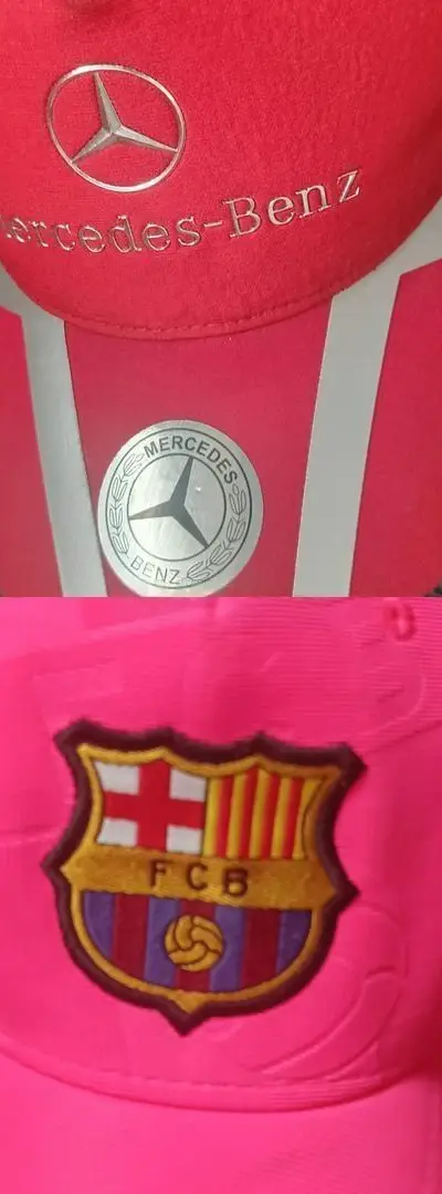 2 casquettes