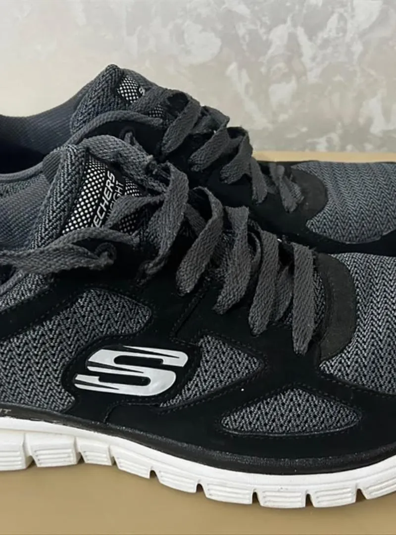Skechers Lite Weight Memory Foam Médical