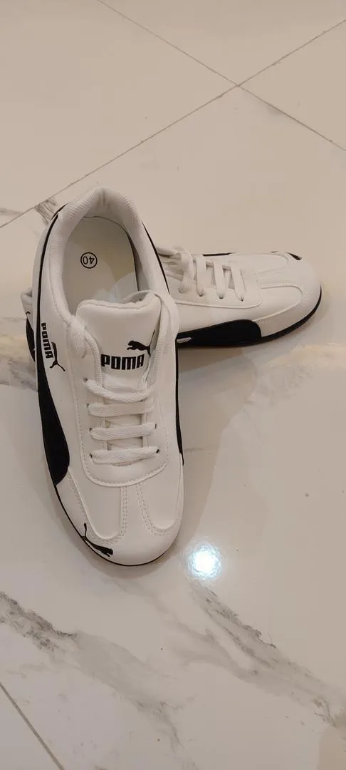 Chaussures de sport légères et confortables