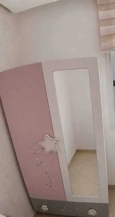 Armoire + lit + table de chevet