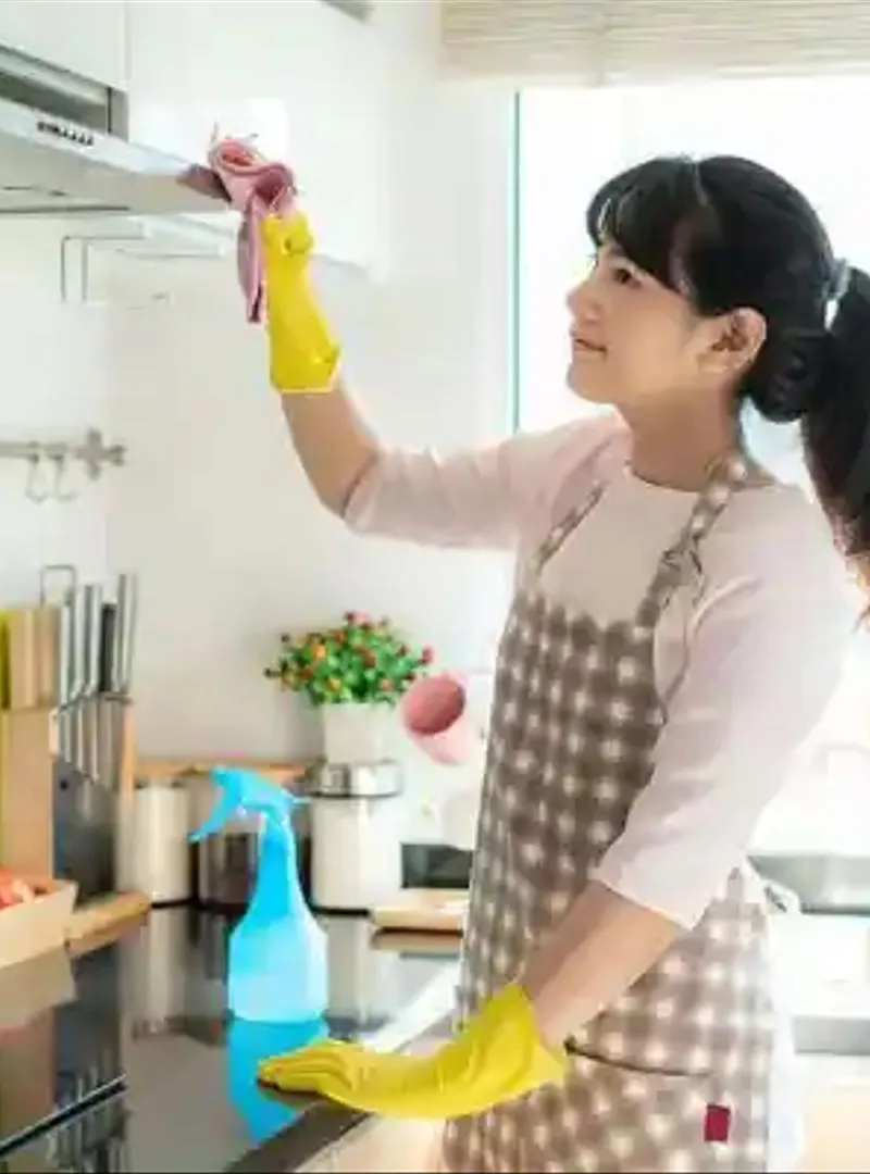 femmes de ménage asiatiques