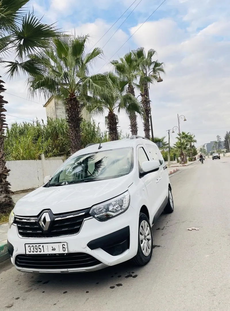 🚗 Renault Express 2022 à vendre – Blanc –