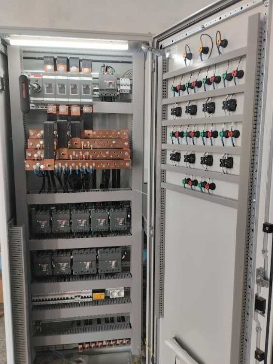 Technicien en Électricité Industrielle – Recherche