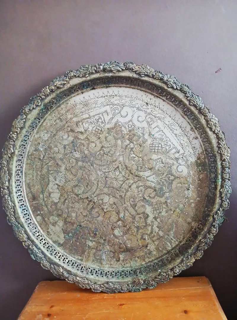 - Grand plateau rare et ancien -