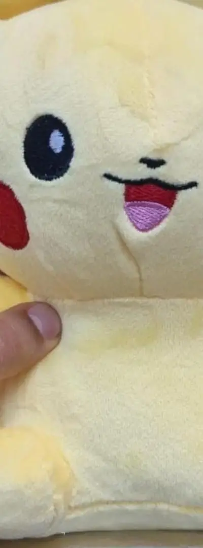PELUCHE PIKACHU POKEMON