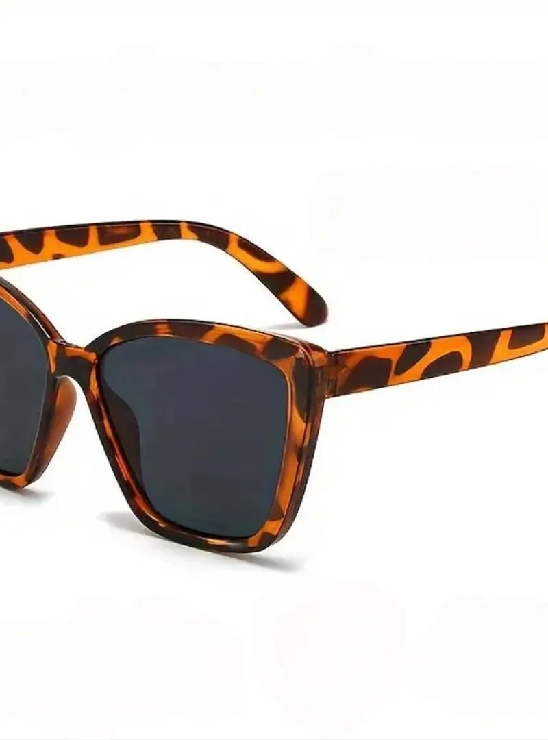 Lunettes de soleil femme motif léopard