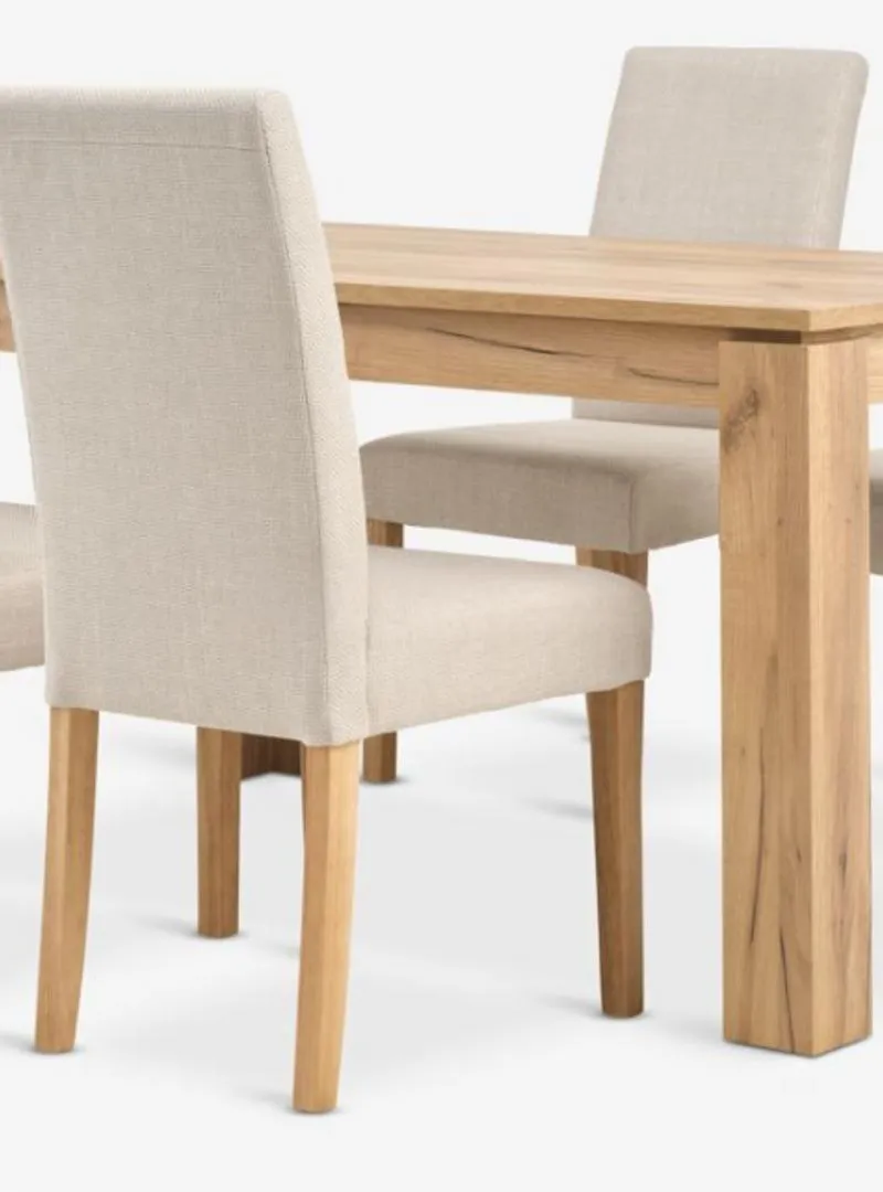 Table chêne naturel 140 X 80 et 4 chaises beige