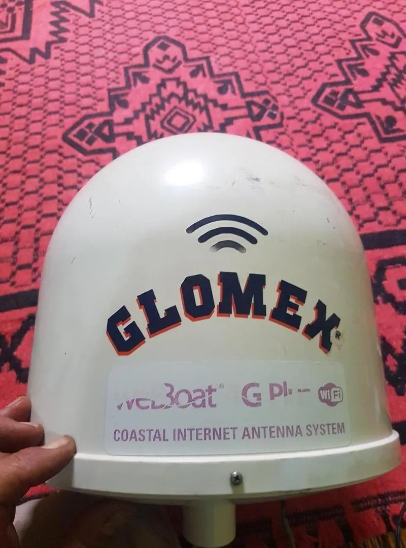 Glomex en bon état double SIM