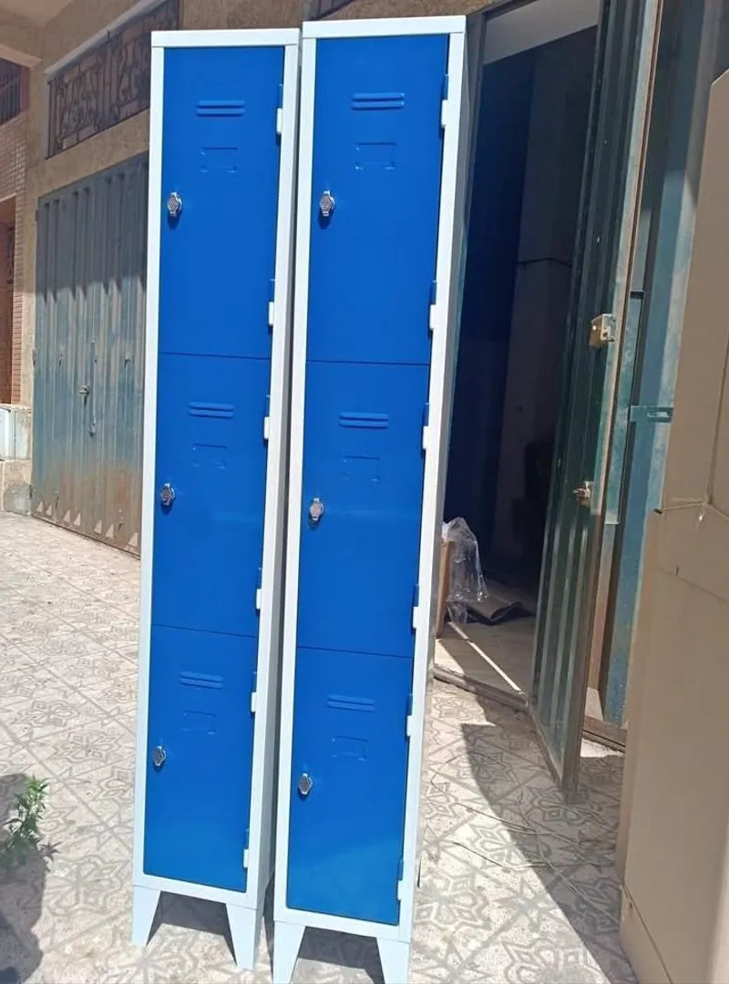 VESTIAIRE MÉTALLIQUE AVEC SERRURE CLÉ