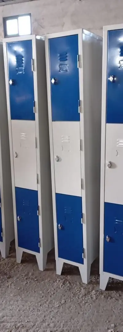 casier armoire vestiaire 3 portes métallique 