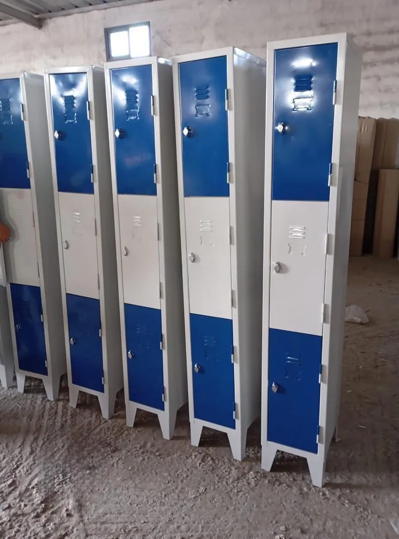 casier armoire vestiaire 3 portes métallique 