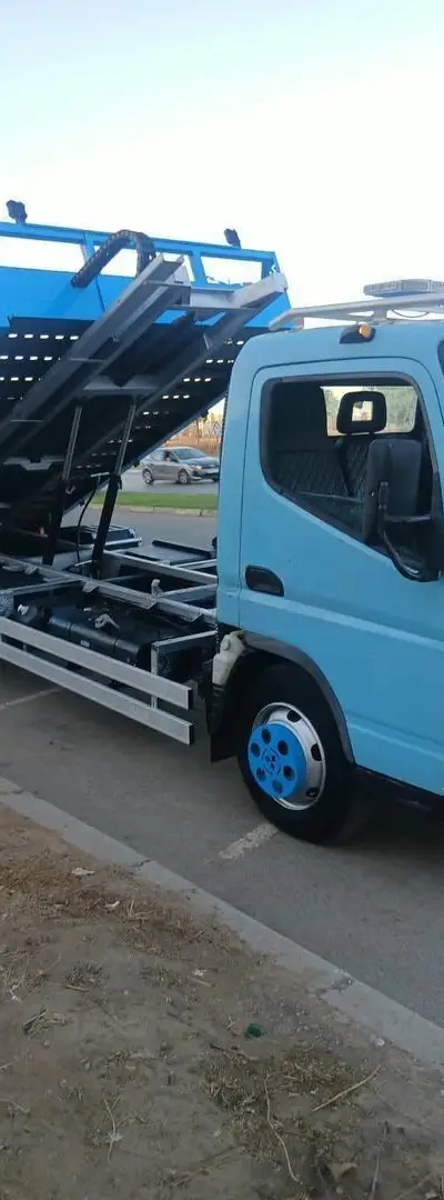 Camion dépanneuse Mitsubishi 7.5t