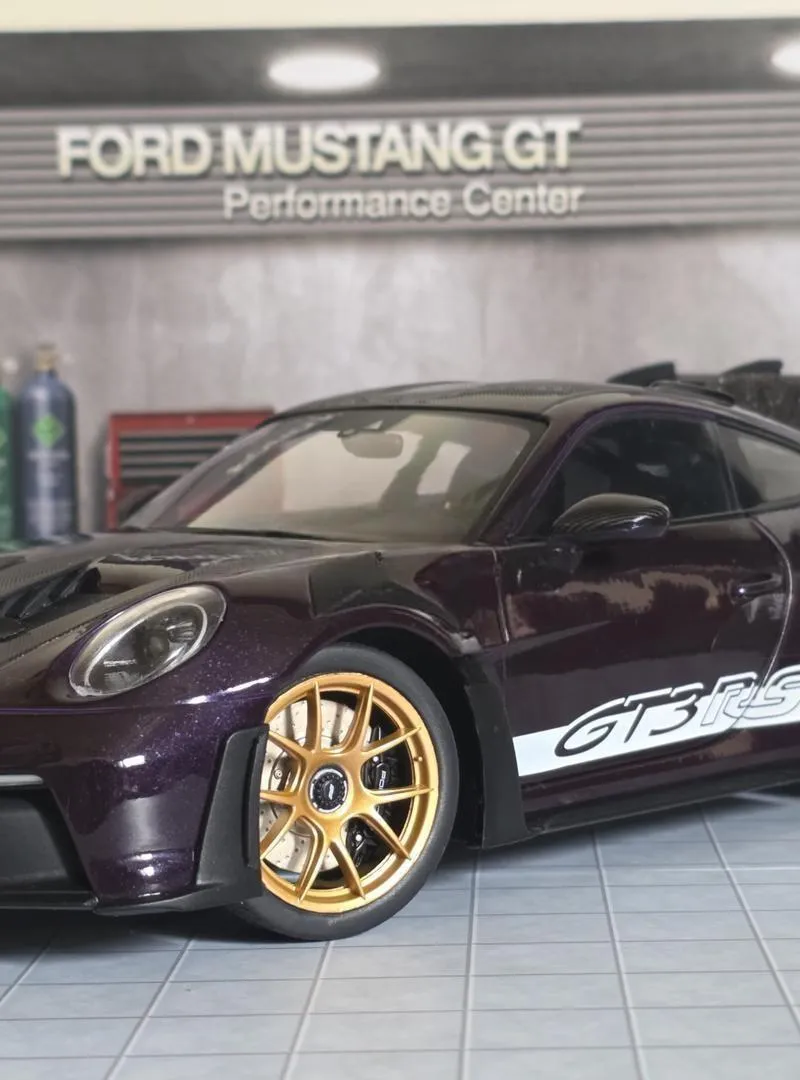 PORSCHE 911 GT3 RS - 1/18 - SOLIDO