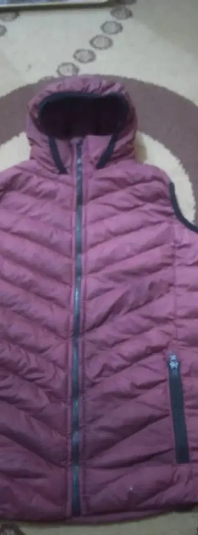 Superbe veste "Puffer" à vendre taille 14, imperméable