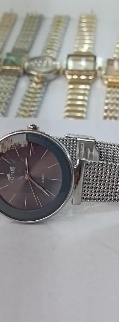 Montre Lotus originale pour femme