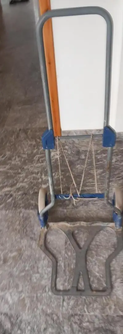 Chariot solide pliable importé