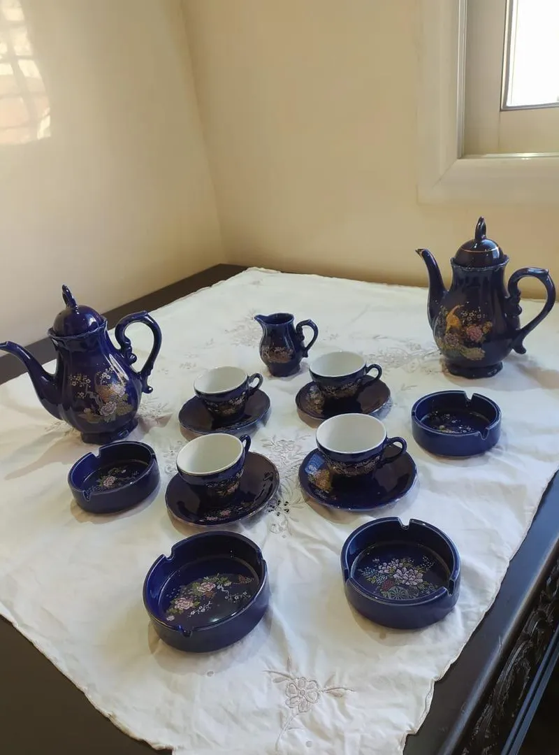 3 services en porcelaine
