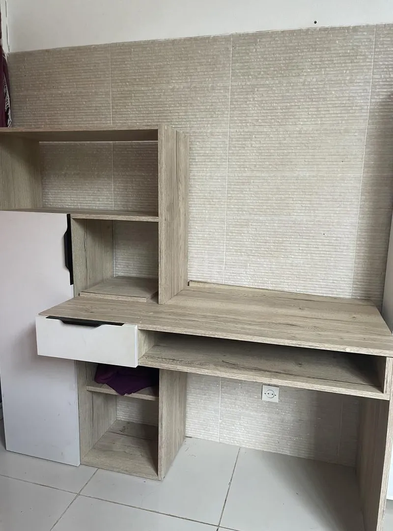 Bureau enfants comme neuf