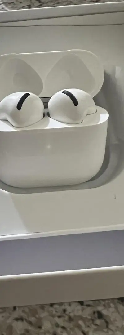 Airpods bonnes et neuves, son magnifique