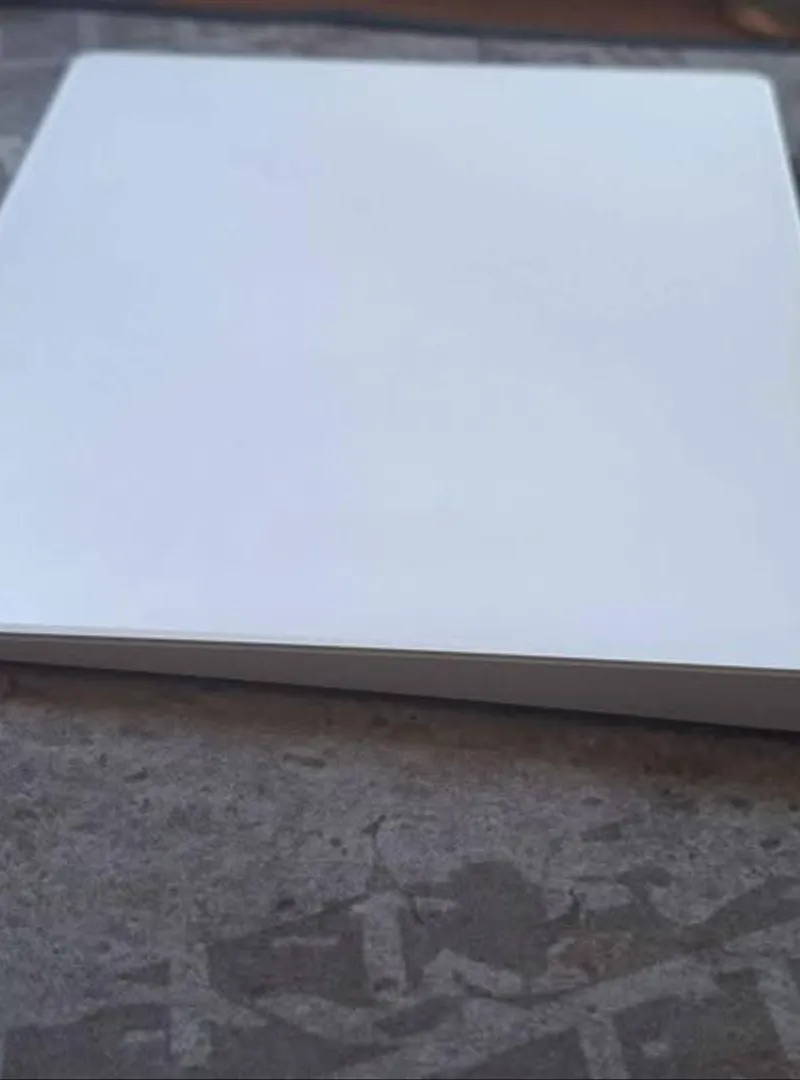 Apple Magic Trackpad Lightning - Comme neuf
