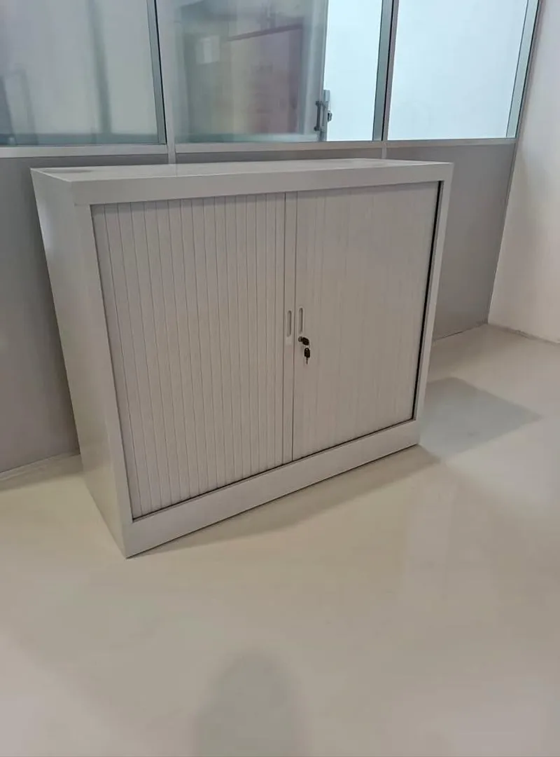 Armoire pour fournitures scolaires