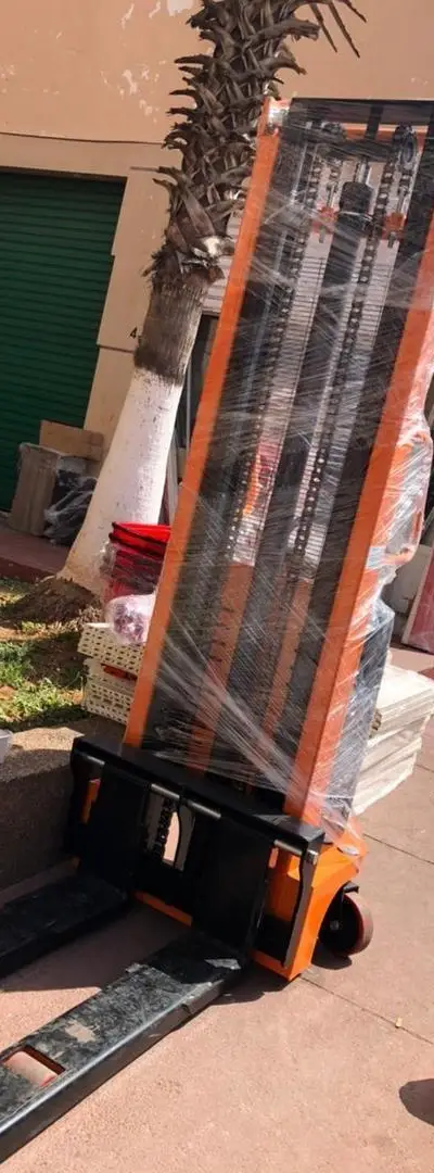 Gerbeur semi-électrique professionnel