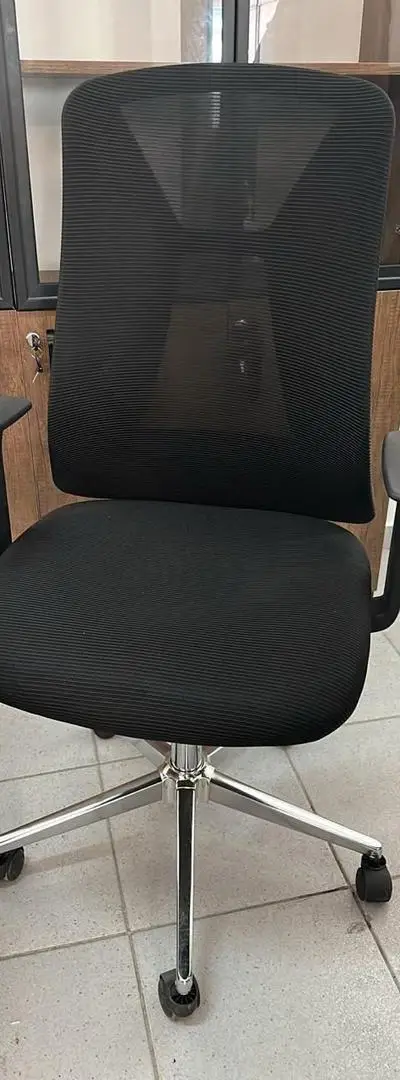 Chaise fonctionnelle avec accoudoirs