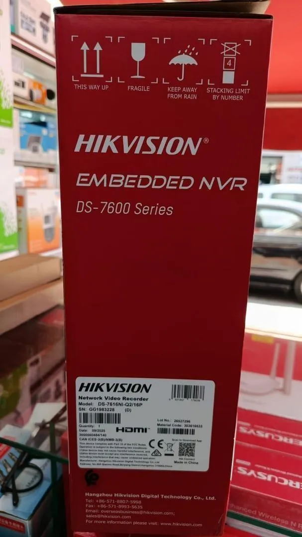 NVR 16 CANAUX POE HIKVISION 8 MP