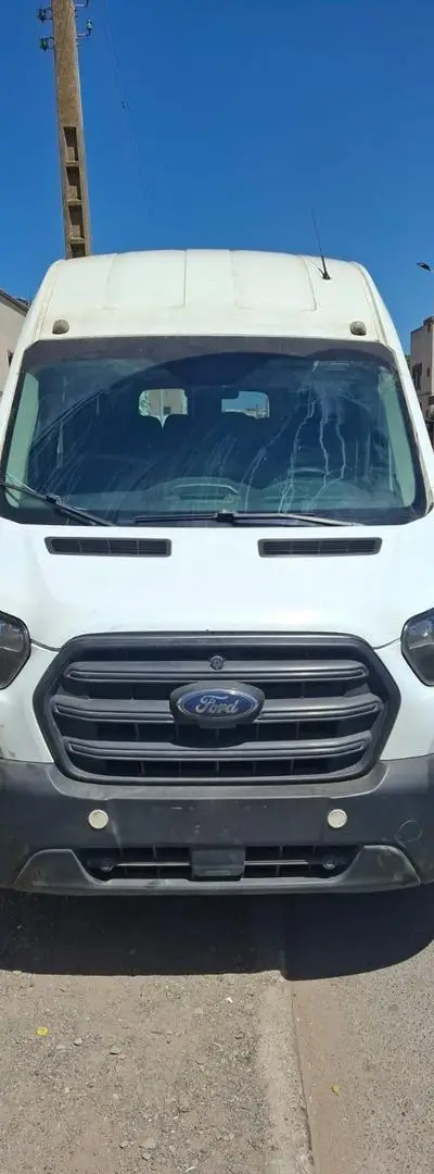 Minibus Ford, modèle 2020